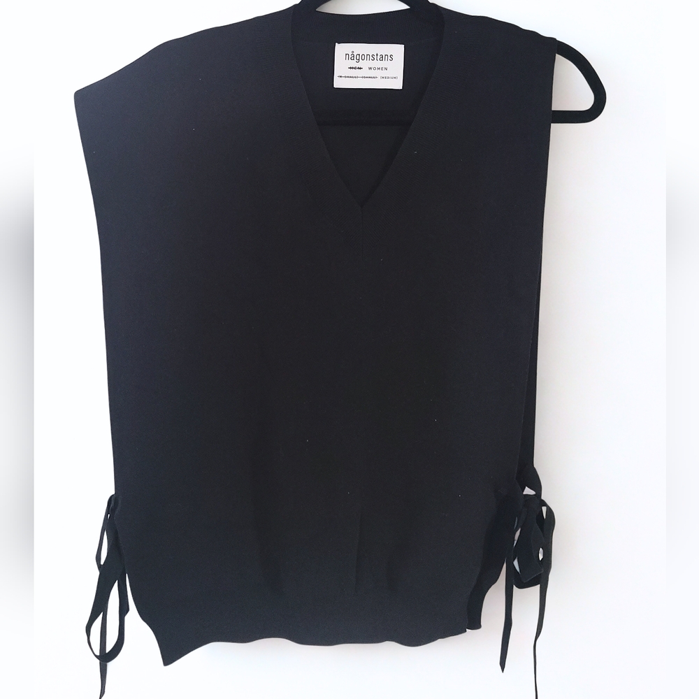 Black Sleeveless Asymmetrical Tie Top